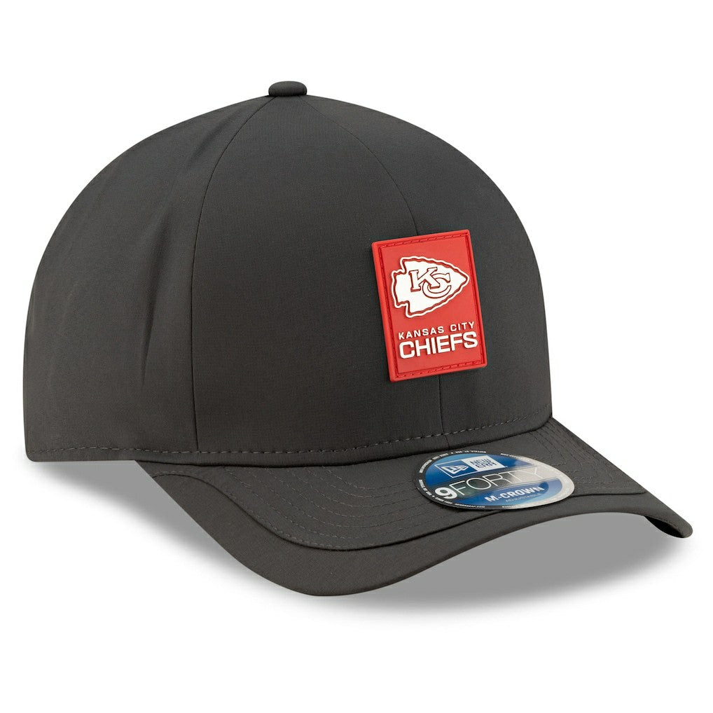 Kansas City Chiefs New Era 2025 Sideline Cold Weather 9FORTY M-Crown Adjustable Hat Charcoal