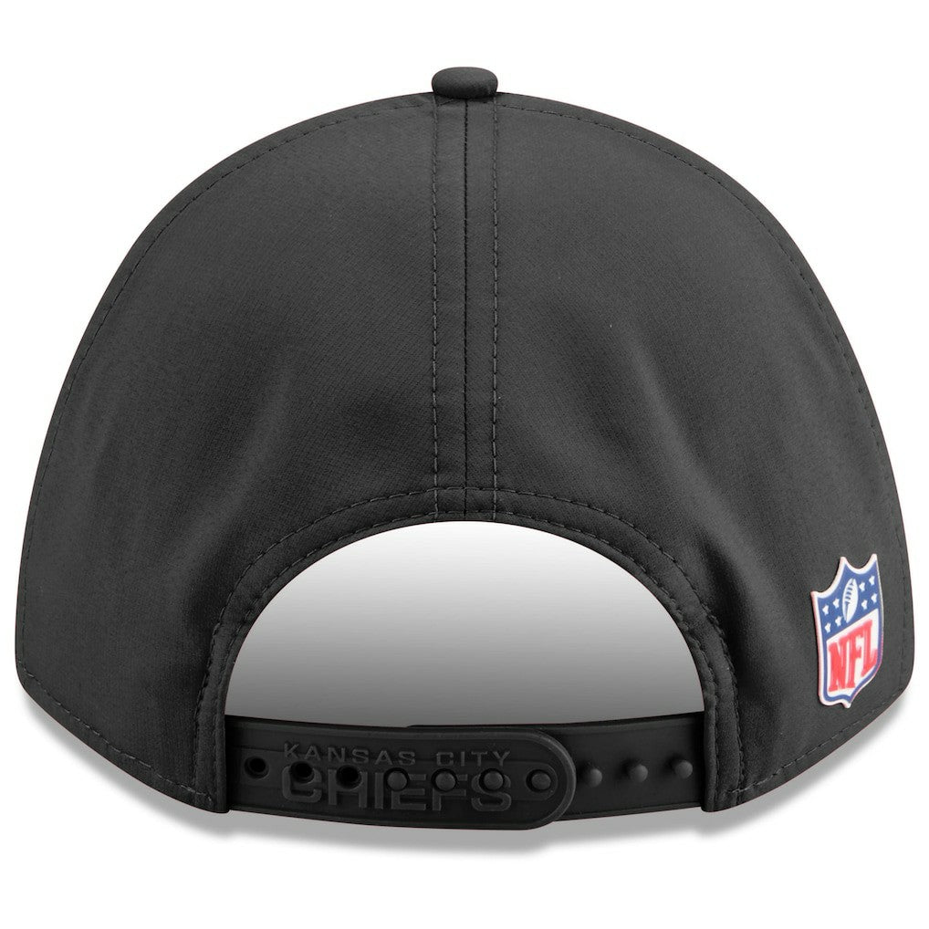 Kansas City Chiefs New Era 2025 Sideline Cold Weather 9FORTY M-Crown Adjustable Hat Charcoal