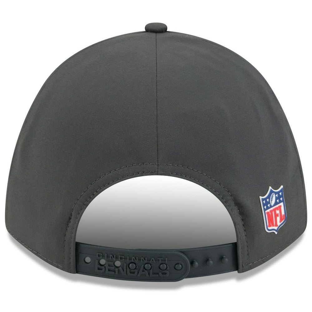 Cincinnati Bengals New Era 2025 Sideline Cold Weather 9FORTY M-Crown Adjustable Hat Charcoal