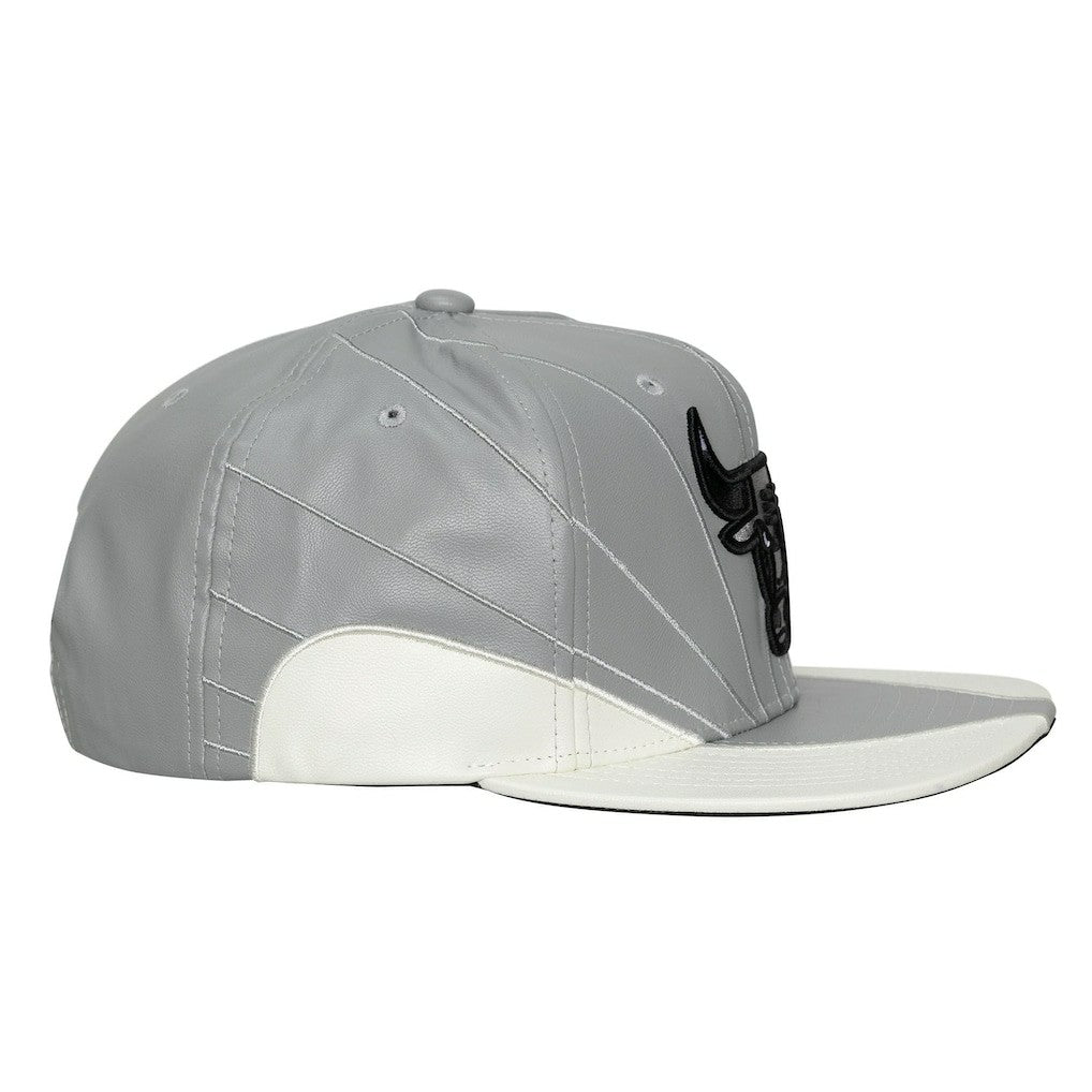 Chicago Bulls Day 12 Two-Tone Faux Leather Snapback Hat Gray/White | Mitchell & Ness Near Me