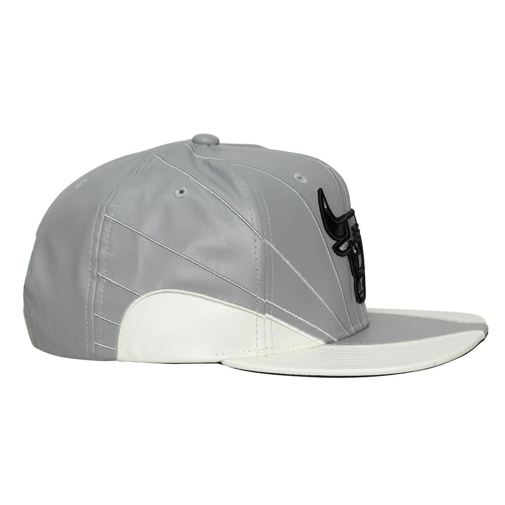 Chicago Bulls Day 12 Two-Tone Faux Leather Snapback Hat Gray/White | Mitchell & Ness Near Me