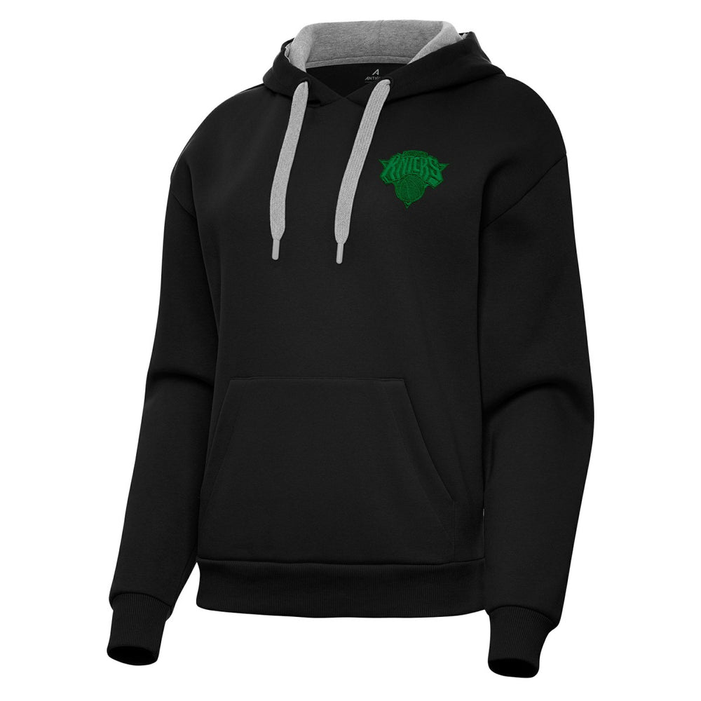 New York Knicks Antigua Women's St. Patrick's Day Victory Pullover Hoodie Black