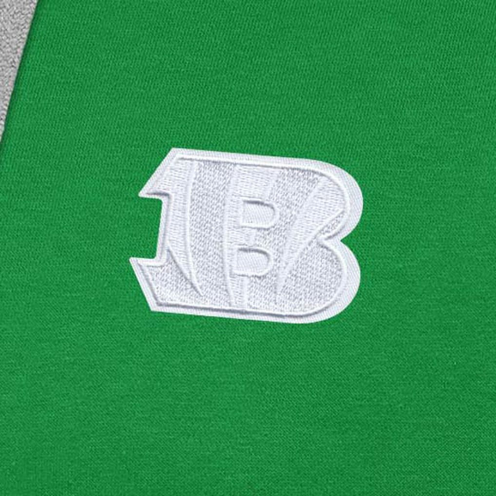 Cincinnati Bengals Antigua St. Patrick's Day Victory Pullover Hoodie Kelly Green