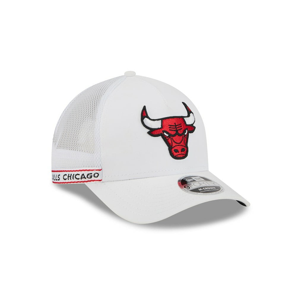 Chicago Bulls Featherweight Team Tape 9FORTY M-Crown A-Frame Adjustable Hat White | New Era US