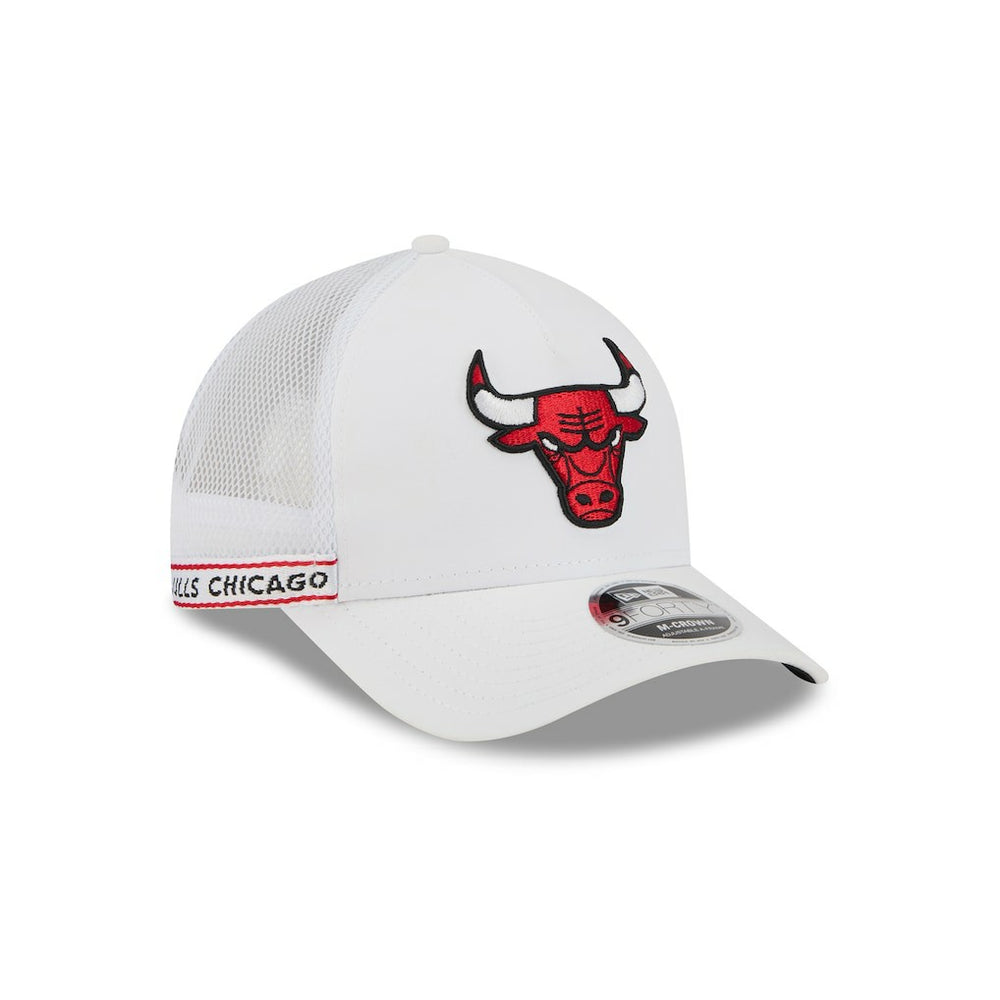 Chicago Bulls Featherweight Team Tape 9FORTY M-Crown A-Frame Adjustable Hat White | New Era US