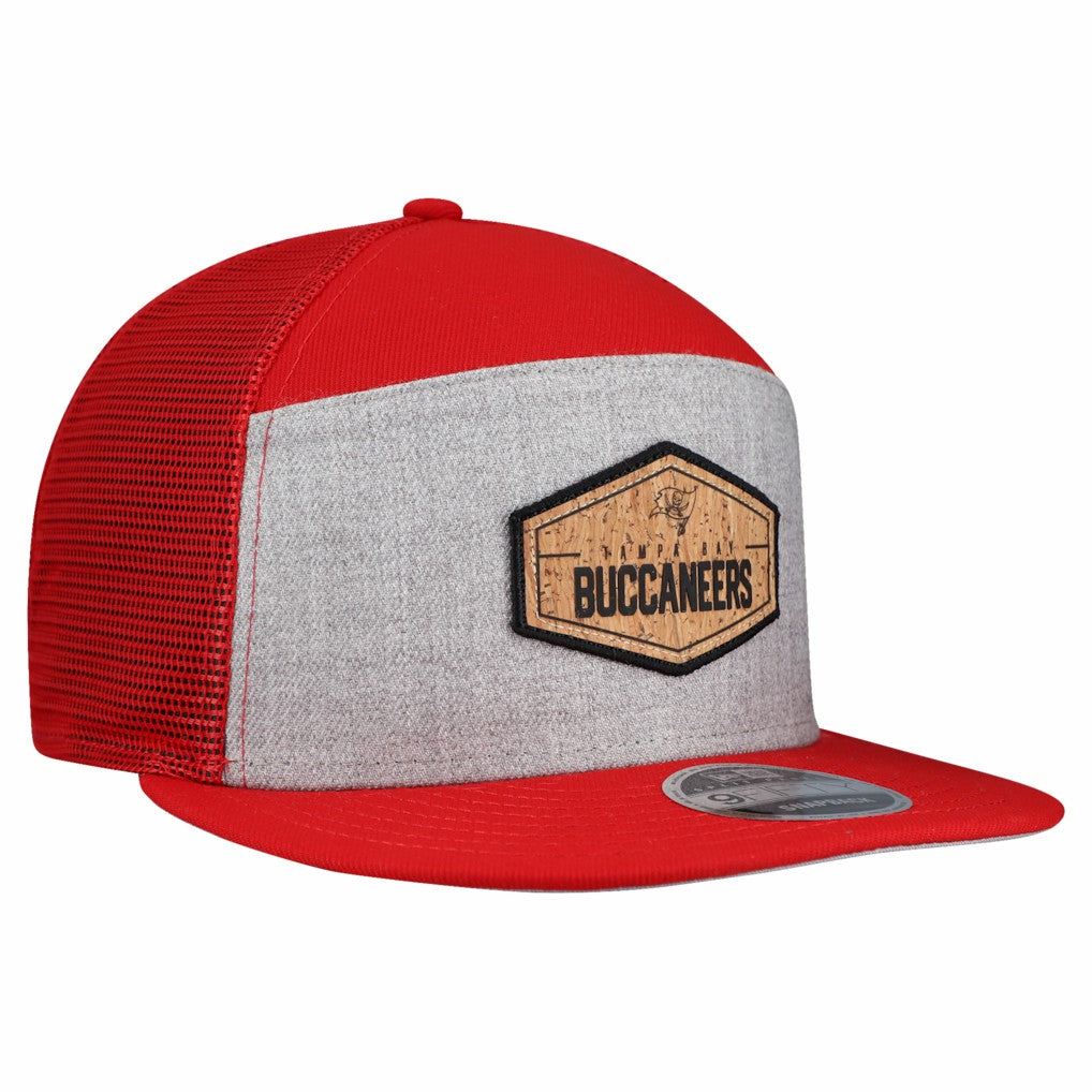 Tampa Bay Buccaneers New Era Cork Split Panel 9FIFTY Trucker Snapback Hat Gray/Red