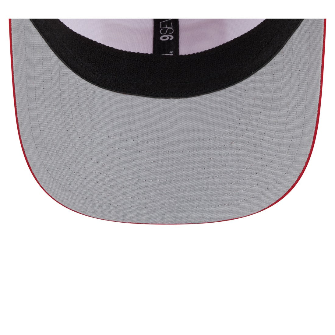 Tampa Bay Buccaneers New Era Established Patch 9SEVENTY Adjustable Hat White/Red