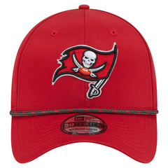 Tampa Bay Buccaneers New Era Perforated 39THIRTY Flex Hat Red