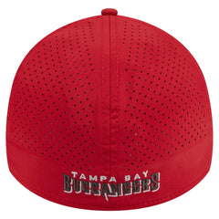 Tampa Bay Buccaneers New Era Perforated 39THIRTY Flex Hat Red