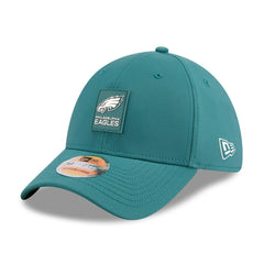 Philadelphia Eagles New Era 2025 Sideline 39THIRTY Flex Hat Midnight Green