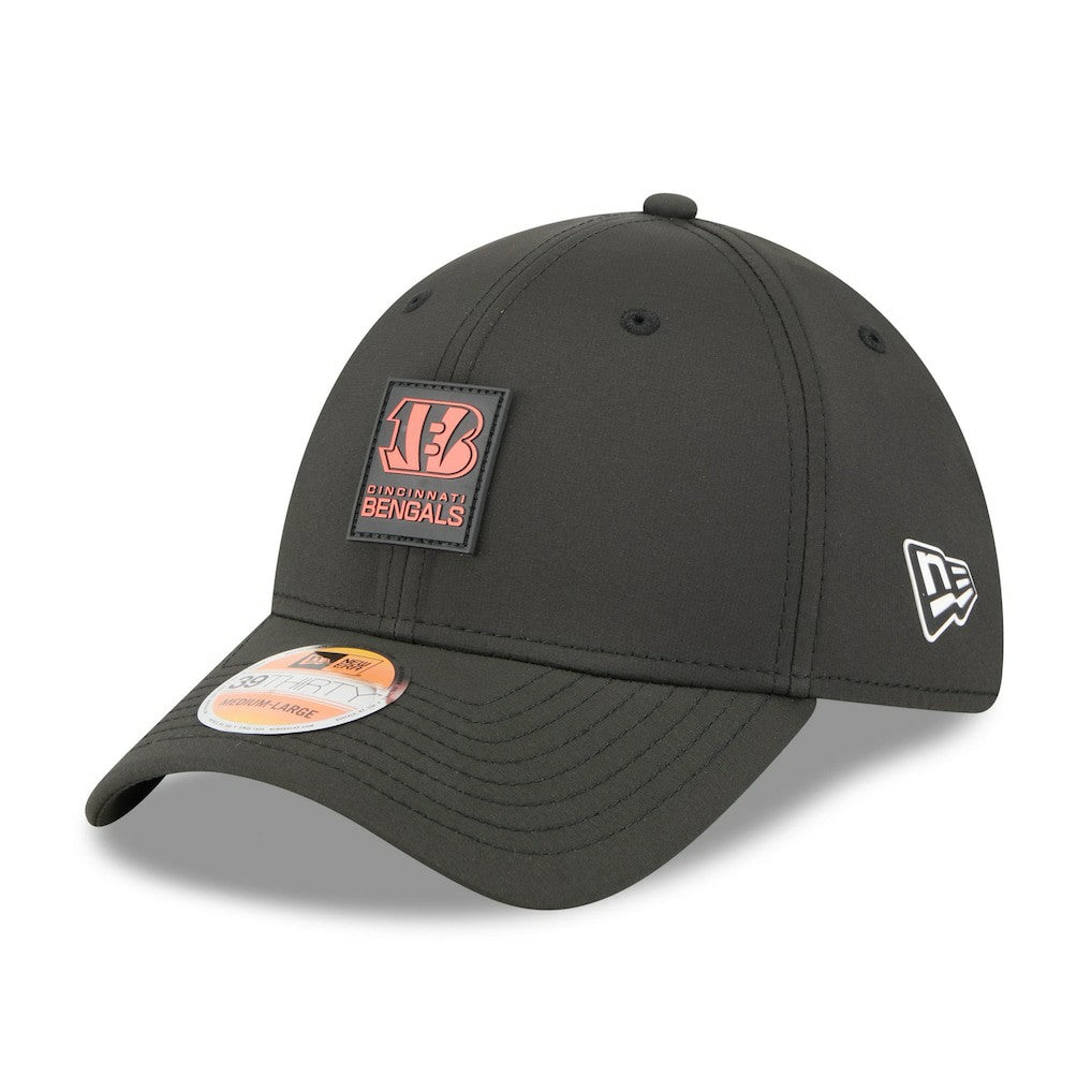 Cincinnati Bengals New Era 2025 Sideline 39THIRTY Flex Hat Black