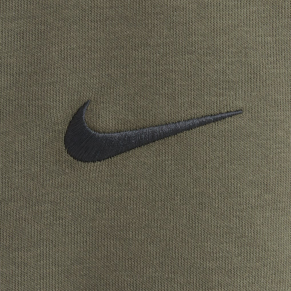 Nike Seattle Seahawks Women's 2025 Salute to Service Sideline Standard Issue Dri-FIT Hoodie Olive