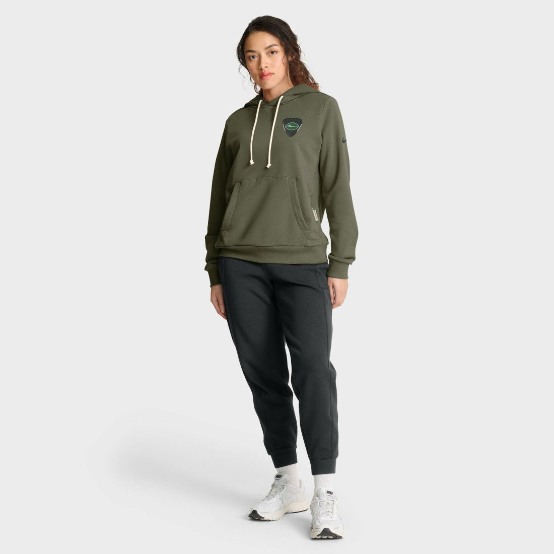 Nike New York Jets Women's 2025 Salute to Service Sideline Standard Issue Dri-FIT Hoodie Olive
