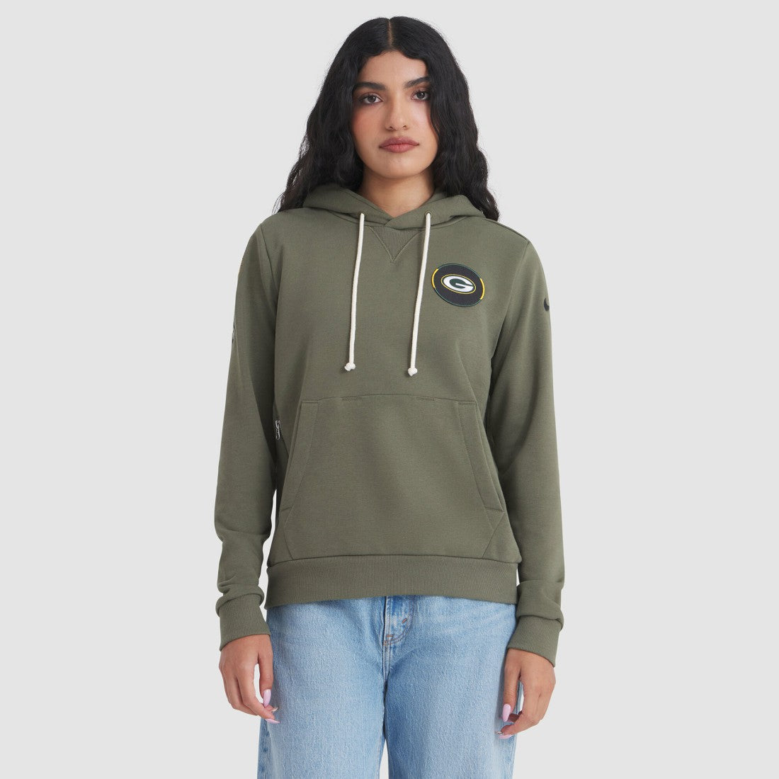 Nike Green Bay Packers Women's 2025 Salute to Service Sideline Standard Issue Dri-FIT Hoodie Olive