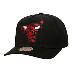 Chicago Bulls Tilted Pro Pinch Adjustable Hat Black | Mitchell & Ness online