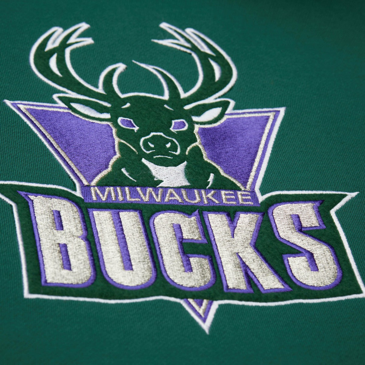 Milwaukee Bucks Hardwood Classics Team Origins Fleece Pullover Hoodie Hunter Green | Mitchell & Ness Lifestyle