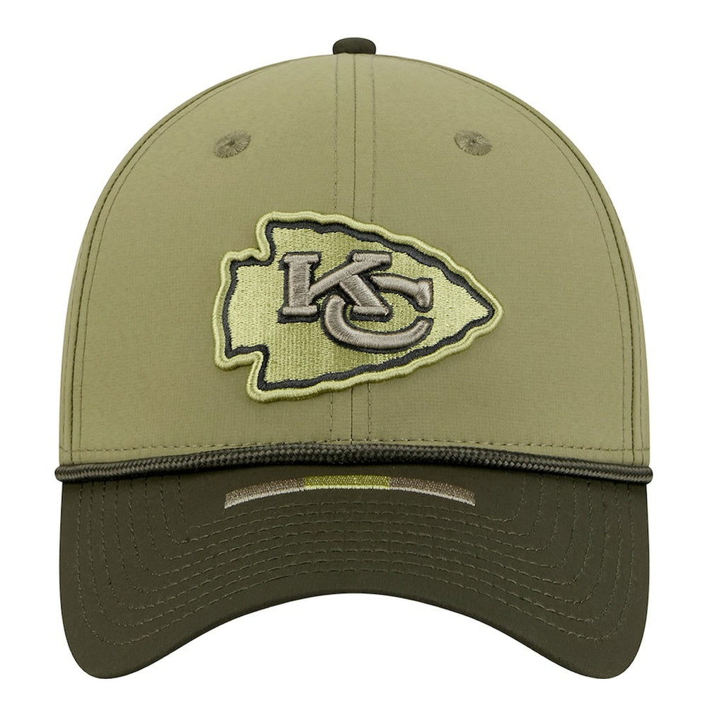 Kansas City Chiefs New Era 2025 Salute to Service 39THIRTY Flex Hat Green