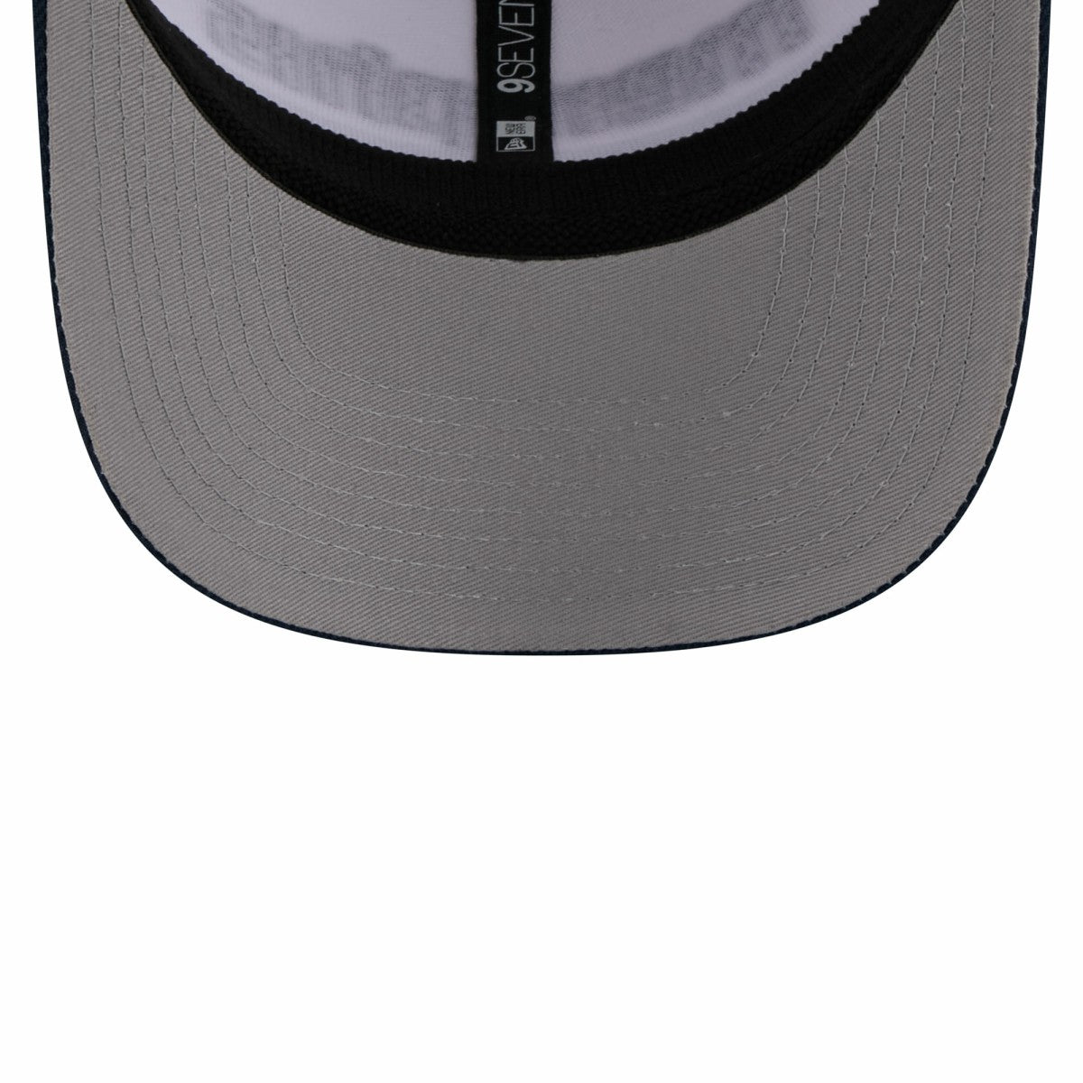Memphis Grizzlies 2025/26 City Edition 9SEVENTY Adjustable Hat White/Navy | New Era Lifestyle