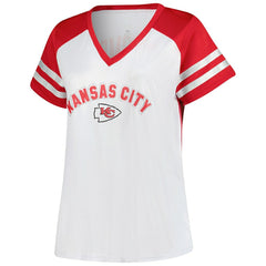 Fanatics Patrick Mahomes Kansas City Chiefs Women's Plus Size Bling V-Neck T-Shirt White