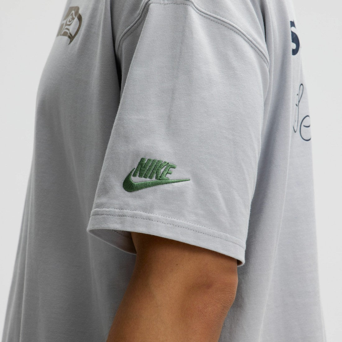 Nike Seattle Seahawks 2025 Rivalries Collection Essential Max90 T-Shirt Wolf Gray