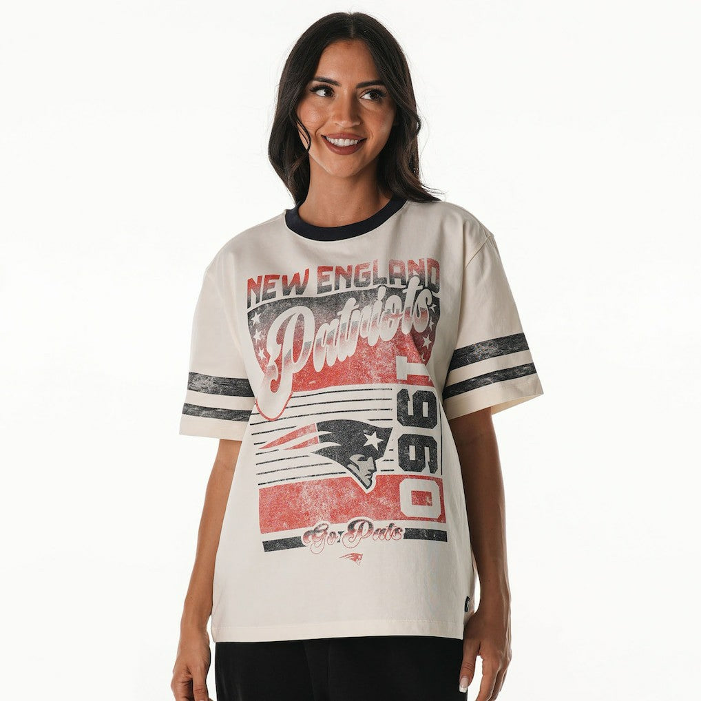 New England Patriots The Wild Collective Women's Vintage Drop Shoulder Oversized Boyfriend T-Shirt Cream