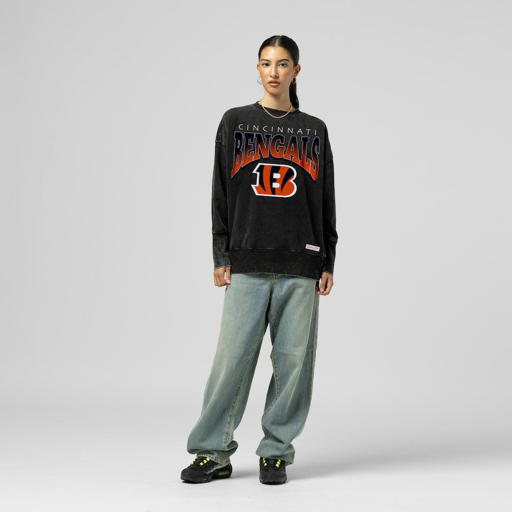 Mitchell & Ness Cincinnati Bengals Women's Delineate Mineral Wash Crewneck Sweatshirt Black
