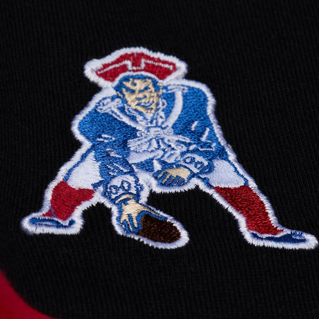 Mitchell & Ness New England Patriots Women's Throwback Cropped Long Sleeve Rugby Polo Black