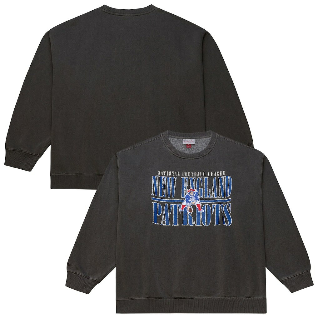 Mitchell & Ness New England Patriots Downtown Crew Vintage Logo Sweatshirt Black