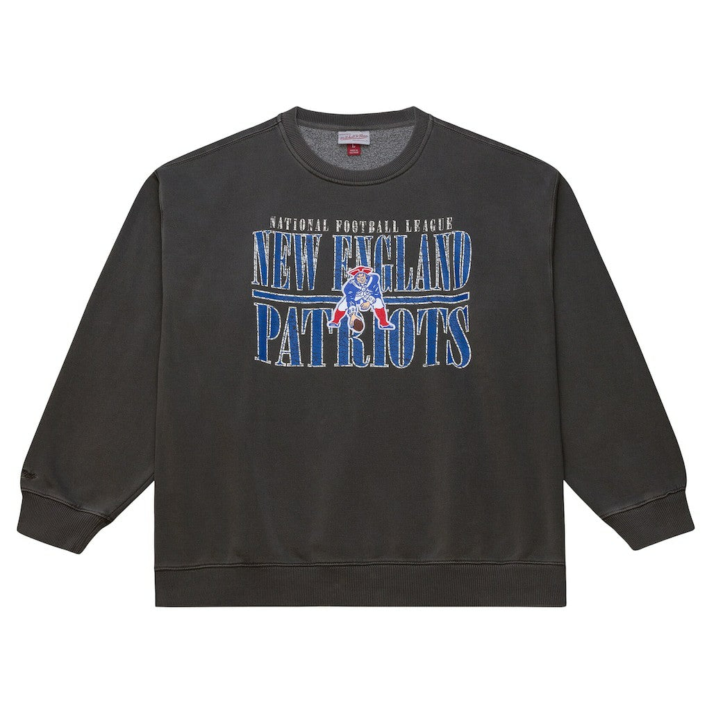 Mitchell & Ness New England Patriots Downtown Crew Vintage Logo Sweatshirt Black