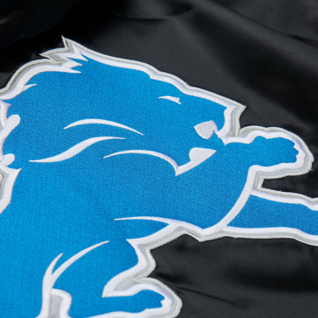 Mitchell & Ness Detroit Lions Downtown Satin Full-Snap Hooded Jacket Black