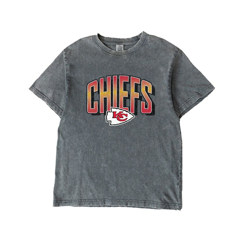 Kansas City Chiefs Gameday Couture Women's Peak Performance Oversized Snow Wash T-Shirt Gray