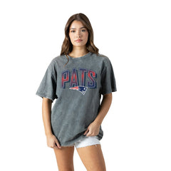 New England Patriots Gameday Couture Women's Peak Performance Oversized Snow Wash T-Shirt Gray