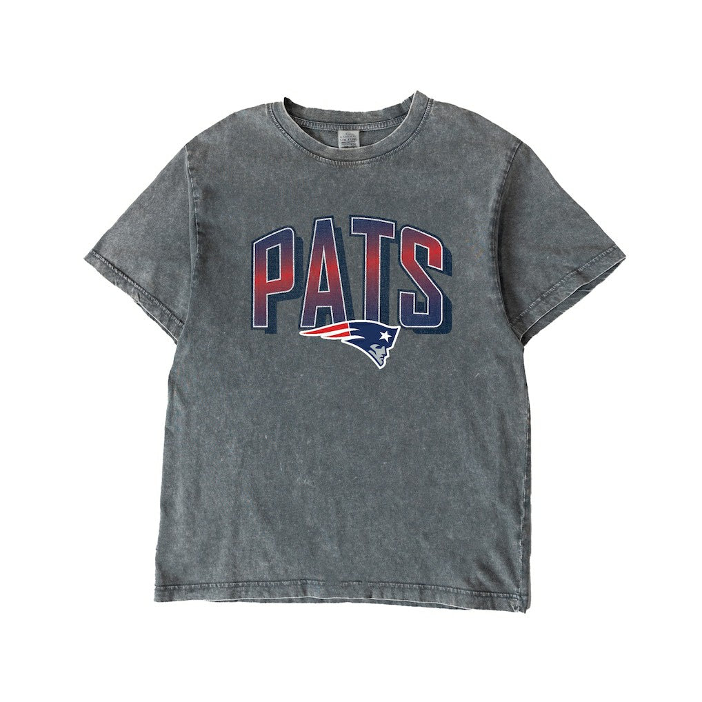 New England Patriots Gameday Couture Women's Peak Performance Oversized Snow Wash T-Shirt Gray