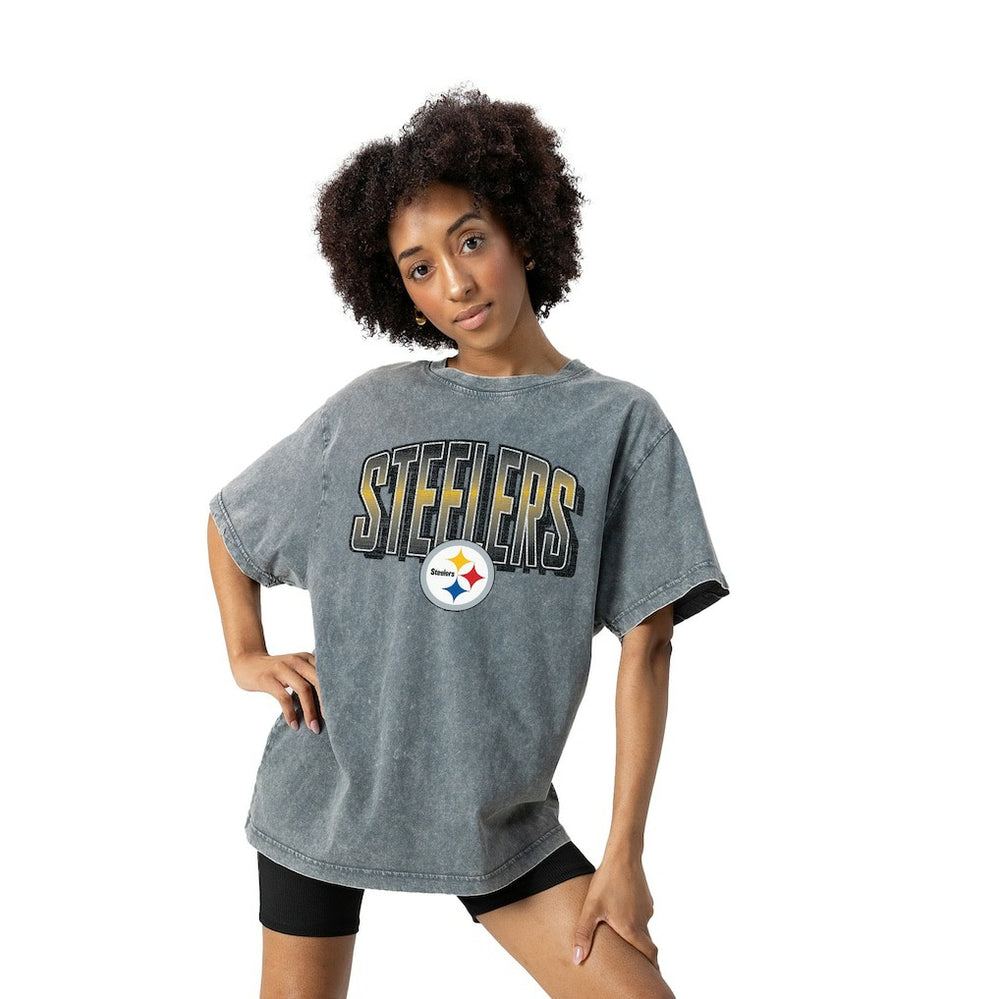 Pittsburgh Steelers Gameday Couture Women's Peak Performance Oversized Snow Wash T-Shirt Gray