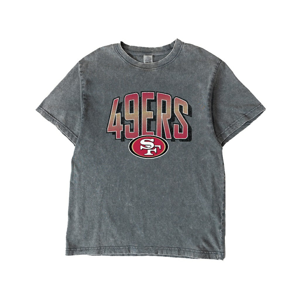 San Francisco 49ers Gameday Couture Women's Peak Performance Oversized Snow Wash T-Shirt Gray