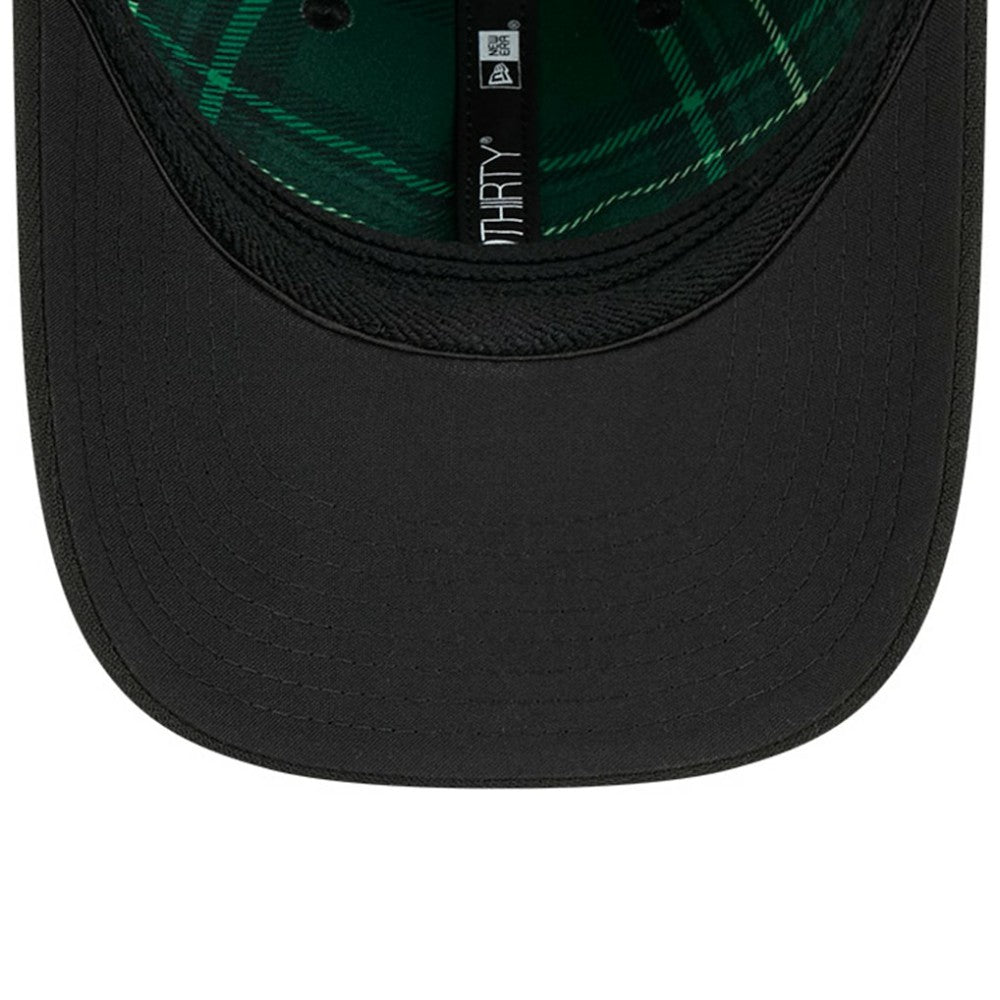 Cincinnati Reds New Era 2026 St. Patrick's Day 39THIRTY Flex Hat - Black - New Era Lifestyle