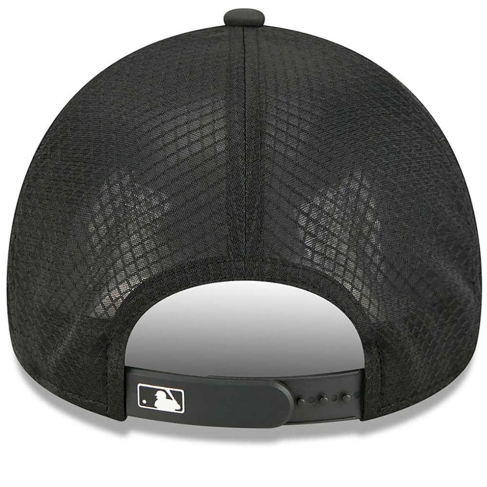 San Francisco Giants New Era 2026 Batting Practice Alternate Apex 9FORTY Adjustable Hat - Black - New Era Lifestyle