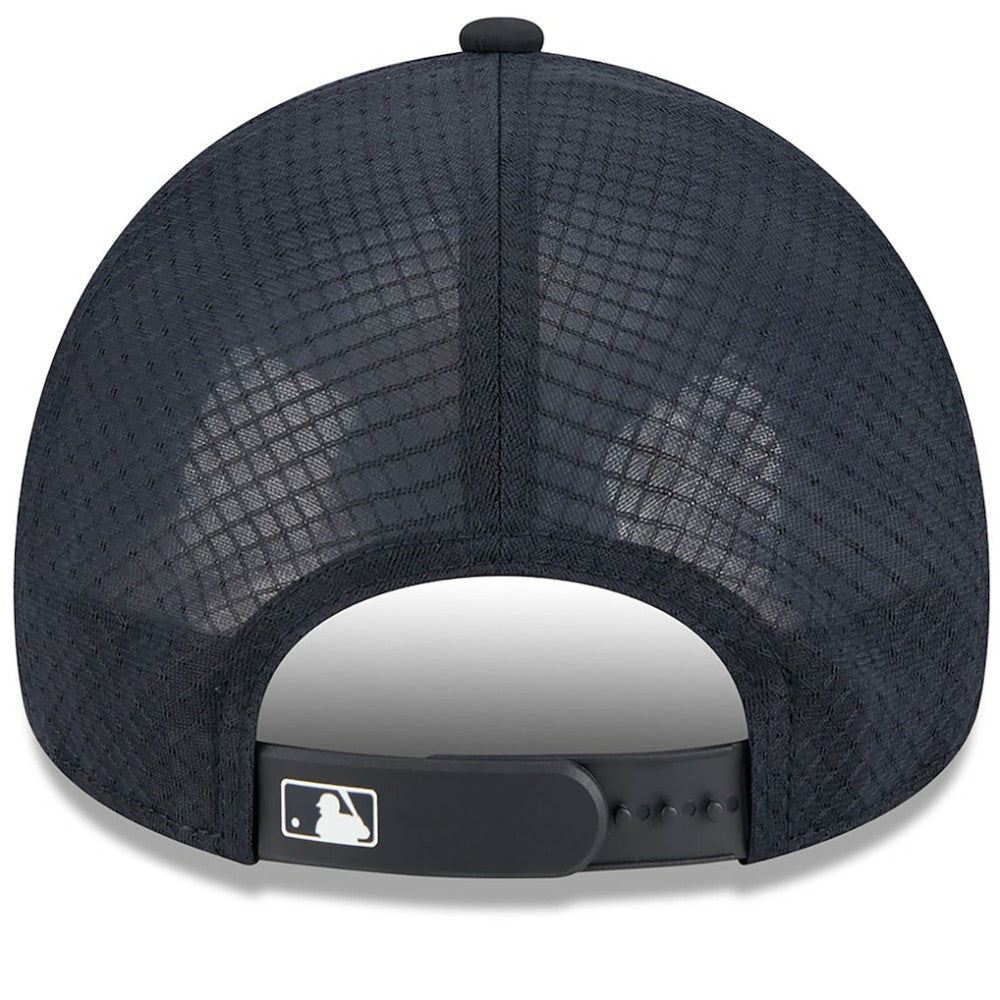 Chicago Cubs New Era 2026 Batting Practice Alternate Apex 9FORTY Adjustable Hat - Navy - New Era Online