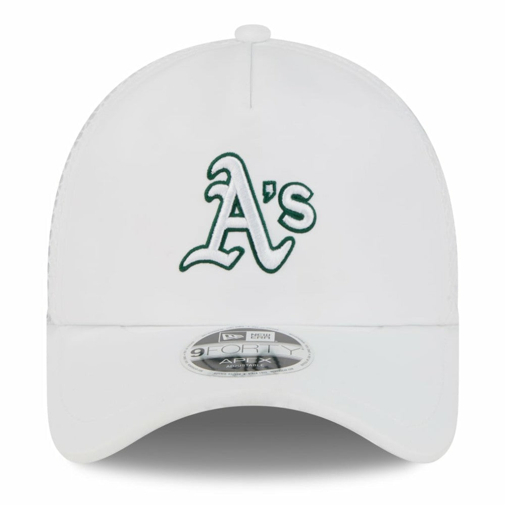 Athletics New Era 2026 Batting Practice Apex 9FORTY Adjustable Trucker Hat - White - New Era Lifestyle