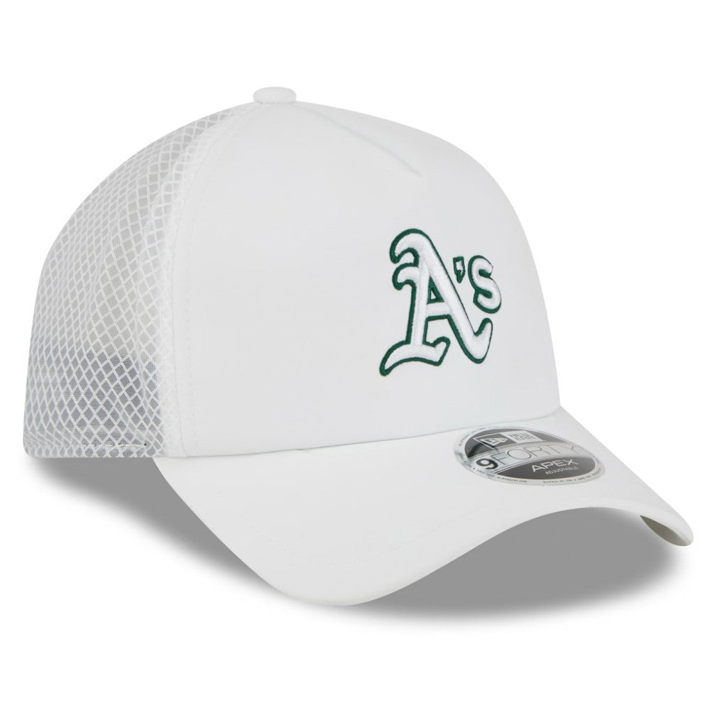 Athletics New Era 2026 Batting Practice Apex 9FORTY Adjustable Trucker Hat - White - New Era Lifestyle