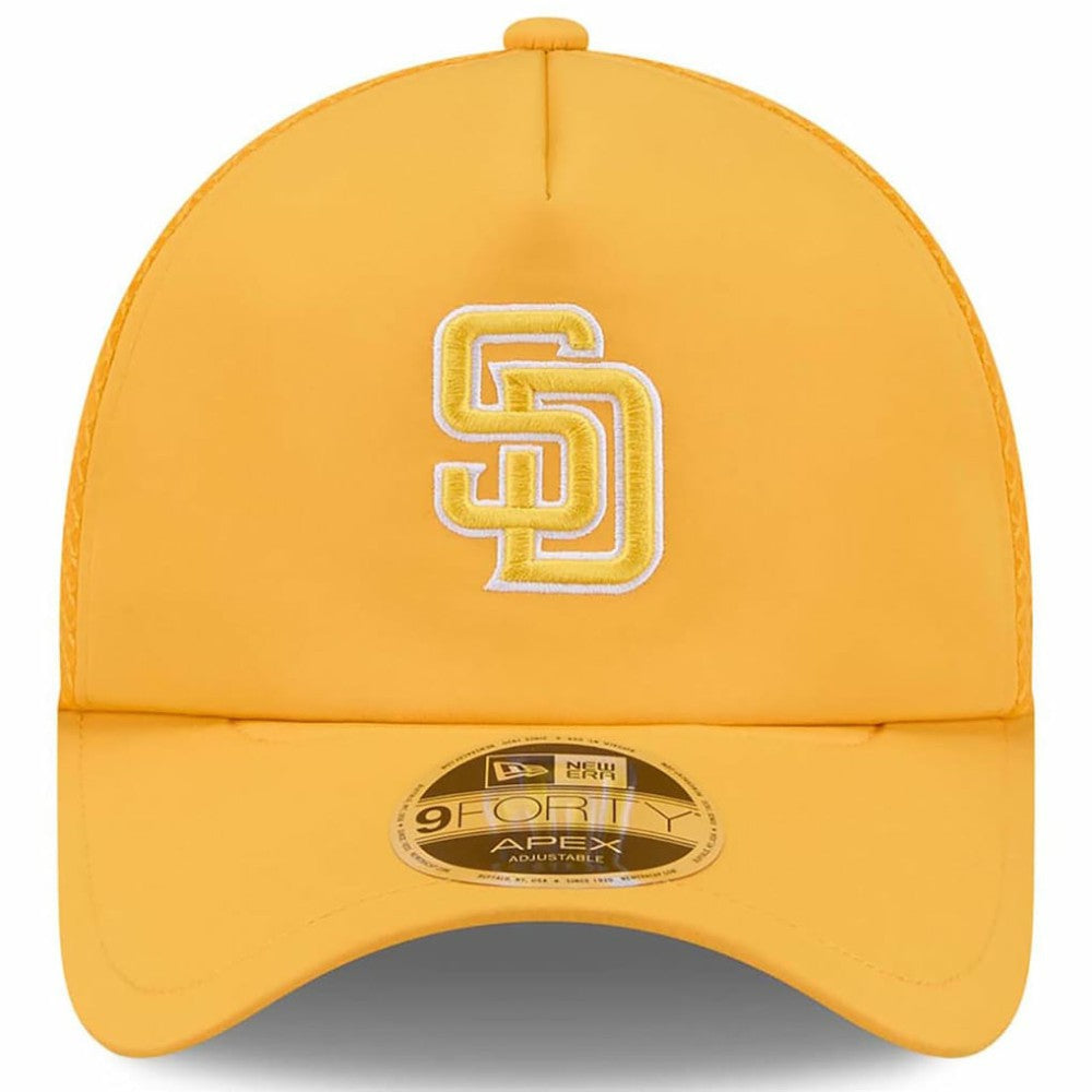 San Diego Padres New Era 2026 Batting Practice Apex 9FORTY Adjustable Trucker Hat - Gold - New Era Lifestyle
