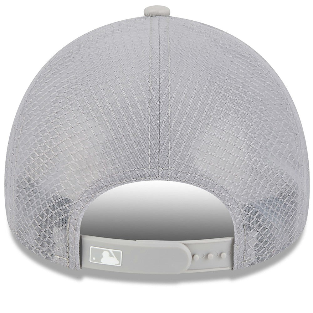 Los Angeles Dodgers New Era 2026 Batting Practice Apex 9FORTY Adjustable Trucker Hat - Gray - New Era on Sale