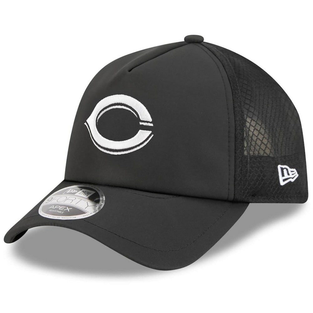 Cincinnati Reds New Era 2026 Batting Practice Apex 9FORTY Adjustable Trucker Hat - Black - New Era Lifestyle