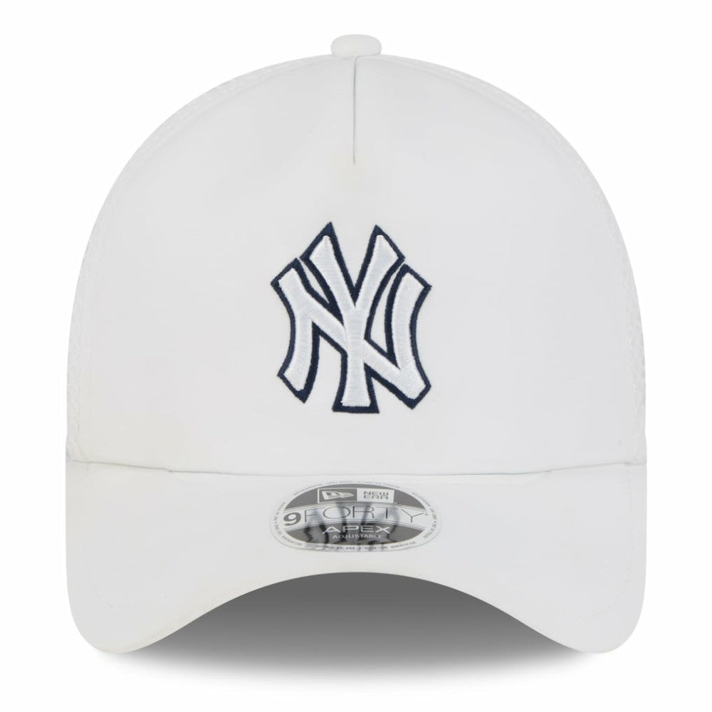 New York Yankees New Era 2026 Batting Practice Apex 9FORTY Adjustable Trucker Hat - White - New Era Online
