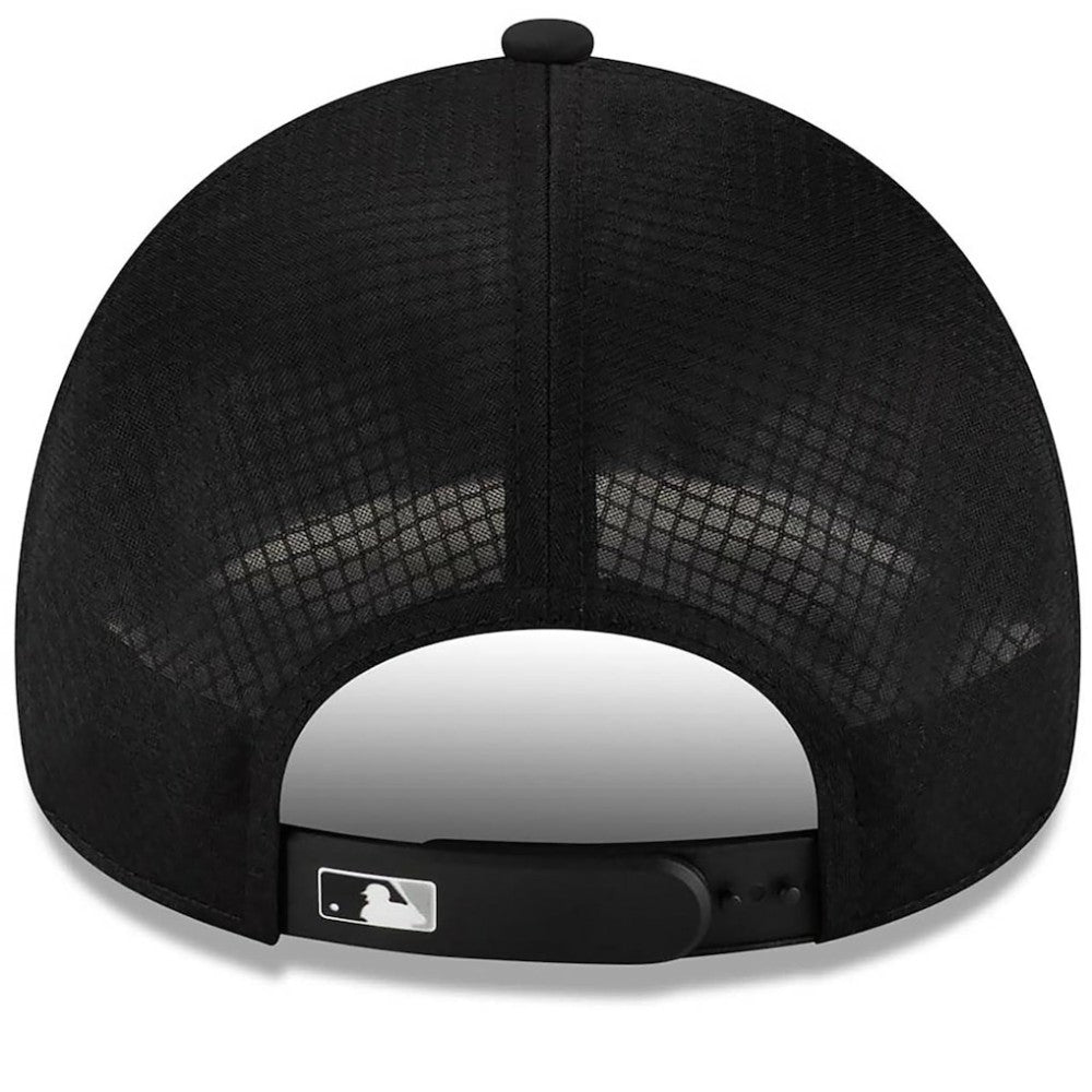 Chicago White Sox New Era 2026 Batting Practice Apex 9FORTY Adjustable Trucker Hat - Black - New Era Online