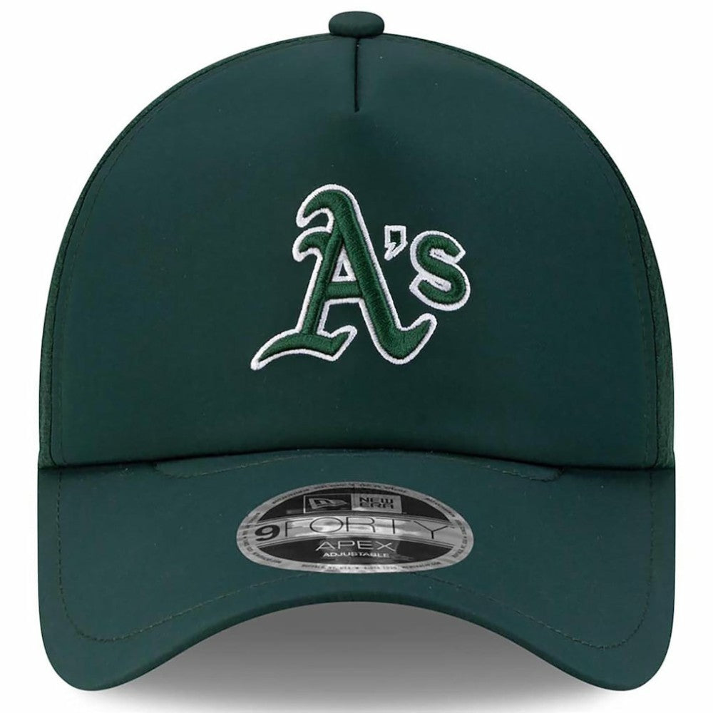 Athletics New Era 2026 Batting Practice Apex 9FORTY Adjustable Trucker Hat - Green - New Era Lifestyle