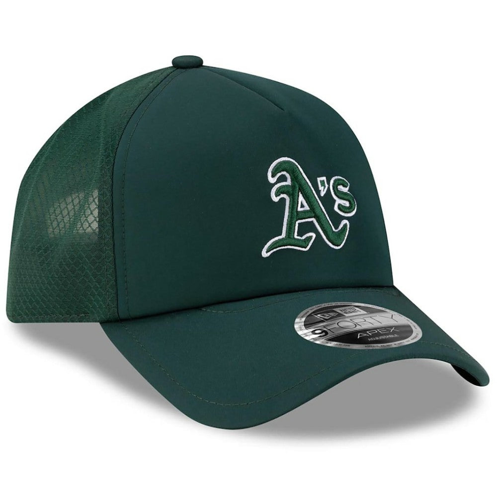 Athletics New Era 2026 Batting Practice Apex 9FORTY Adjustable Trucker Hat - Green - New Era Lifestyle