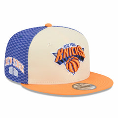 New York Knicks 2025/26 City Edition Alternate 9FIFTY Snapback Hat Cream | New Era US