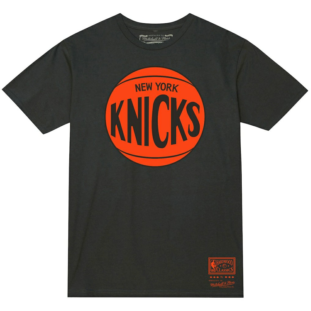 New York Knicks Unisex Hardwood Classics MVP Logo T-Shirt Heather Charcoal | Mitchell & Ness Lifestyle