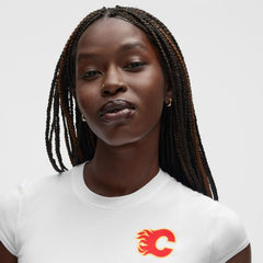 Calgary Flames lululemon Women's Baby T-Shirt - White - NHL 203170018